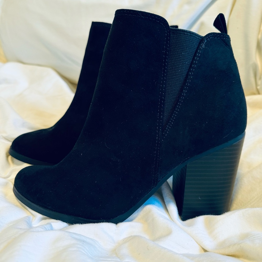 Espress Heel Boot Black Size 7